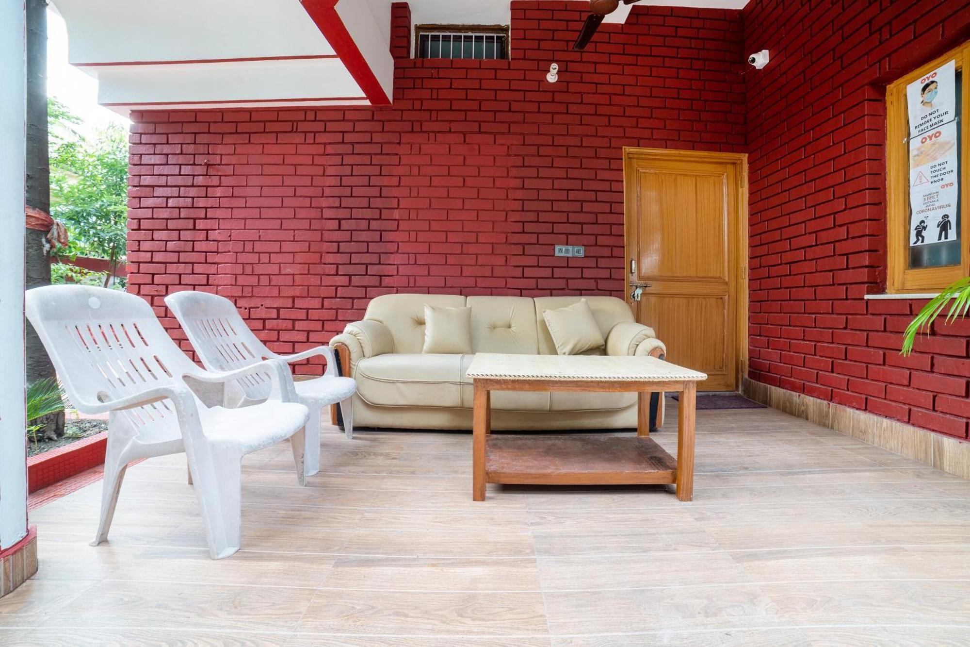 Hotel O Home Gautam Homestay Дехрадун Экстерьер фото