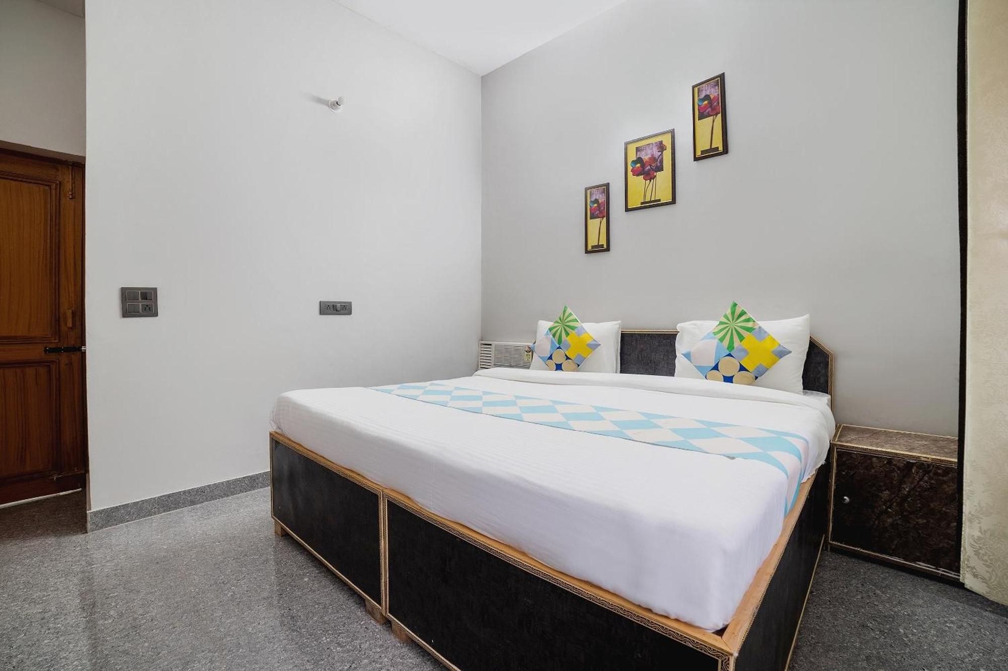 Hotel O Home Gautam Homestay Дехрадун Экстерьер фото